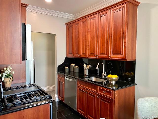 140 Broadway, Unit 1A photo 2