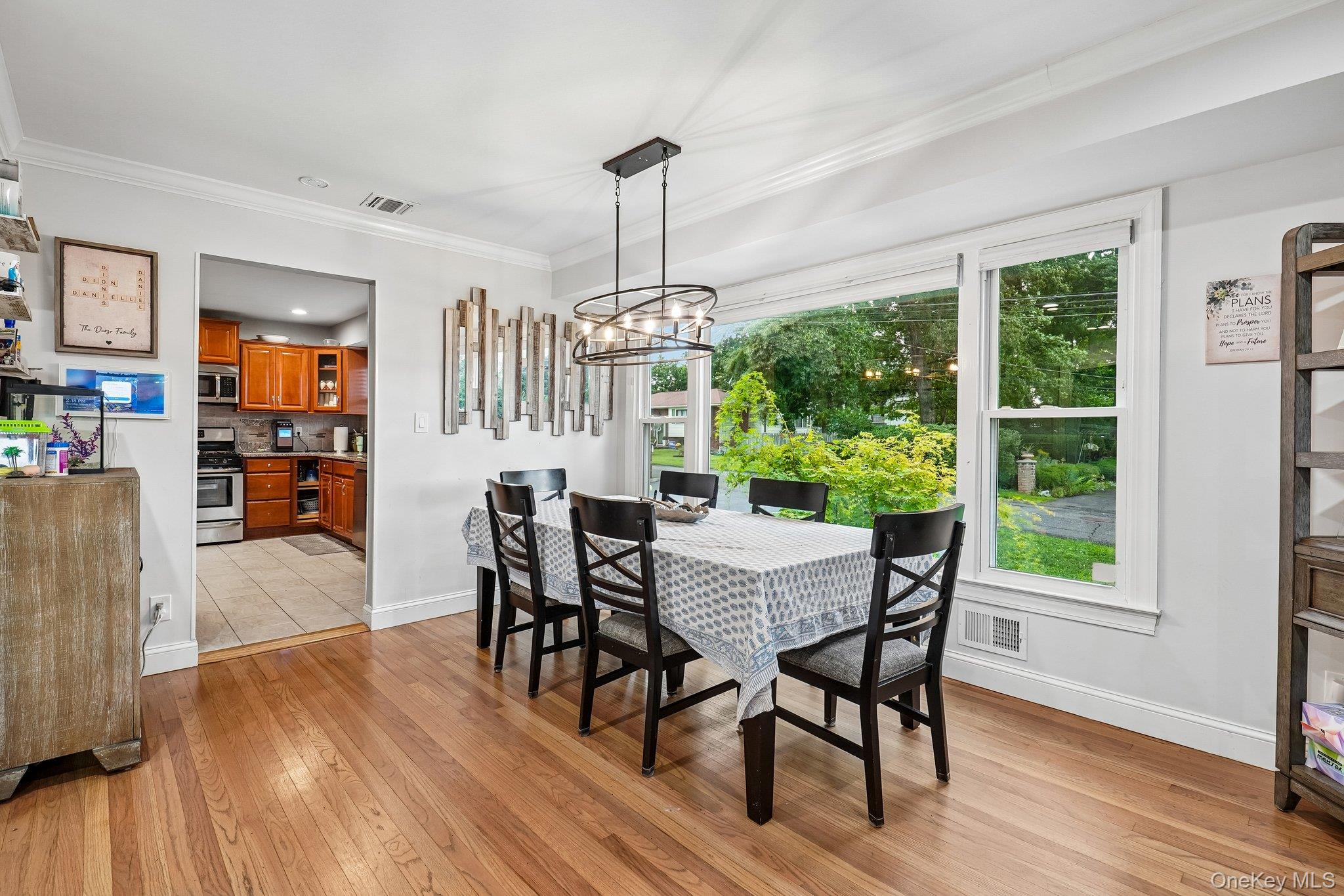 27 Pierce Street – For Sale photo 7