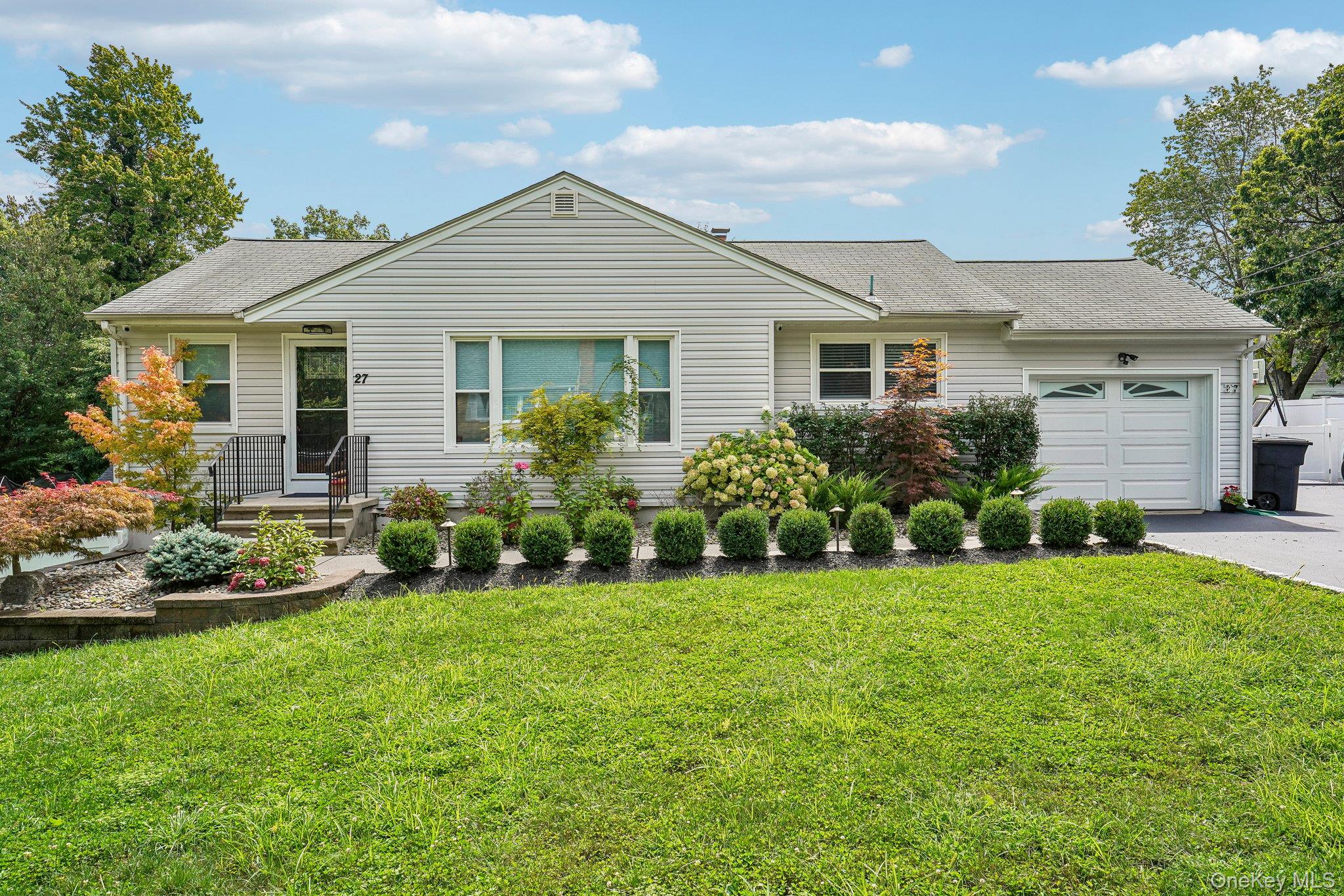 27 Pierce Street – For Sale