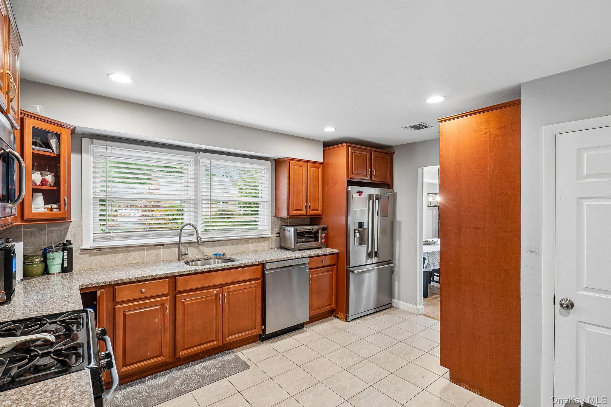 27 Pierce Street – For Sale photo 13