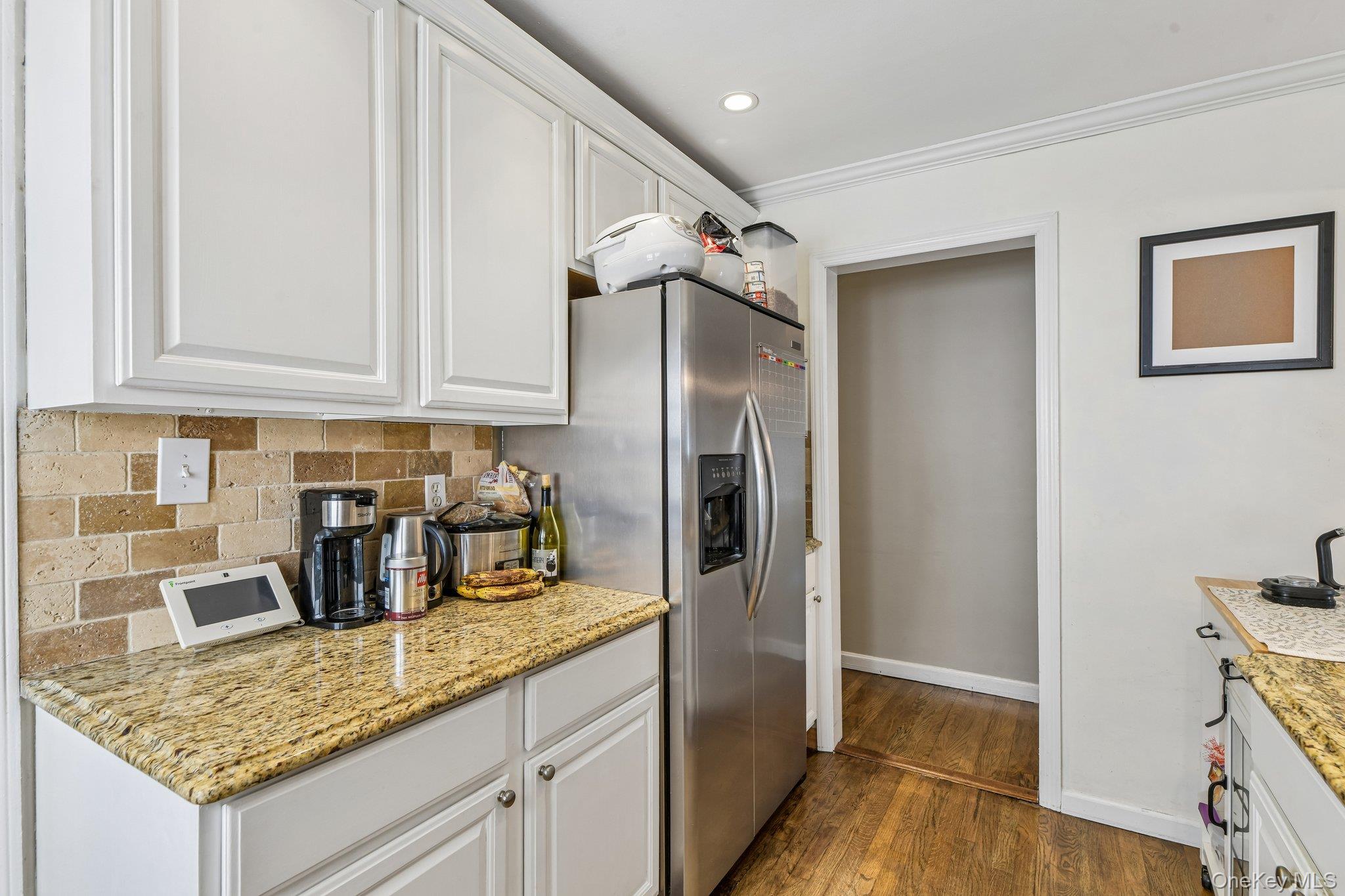 666 Lakeview Avenue – For Sale photo 11