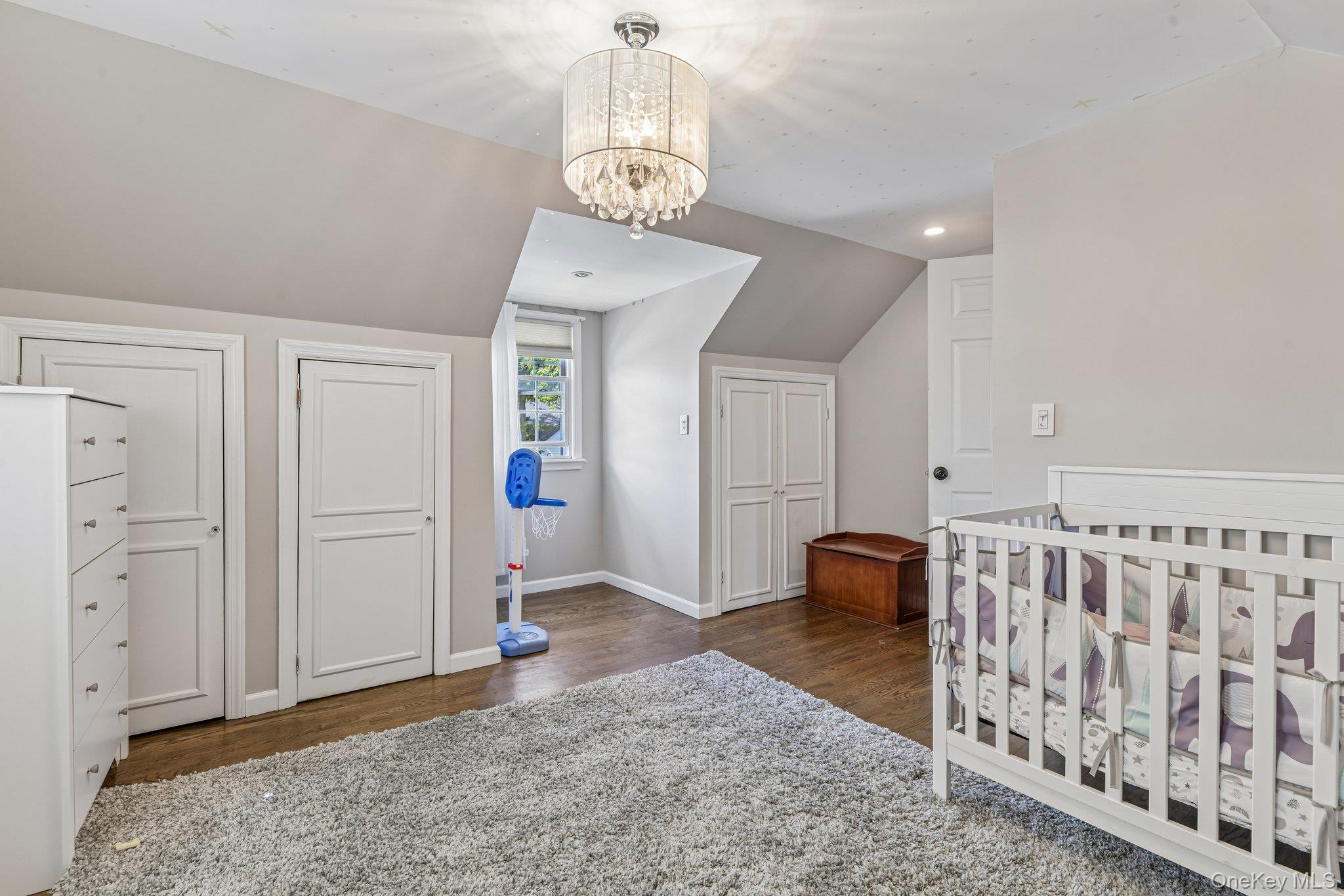 666 Lakeview Avenue – For Sale photo 24