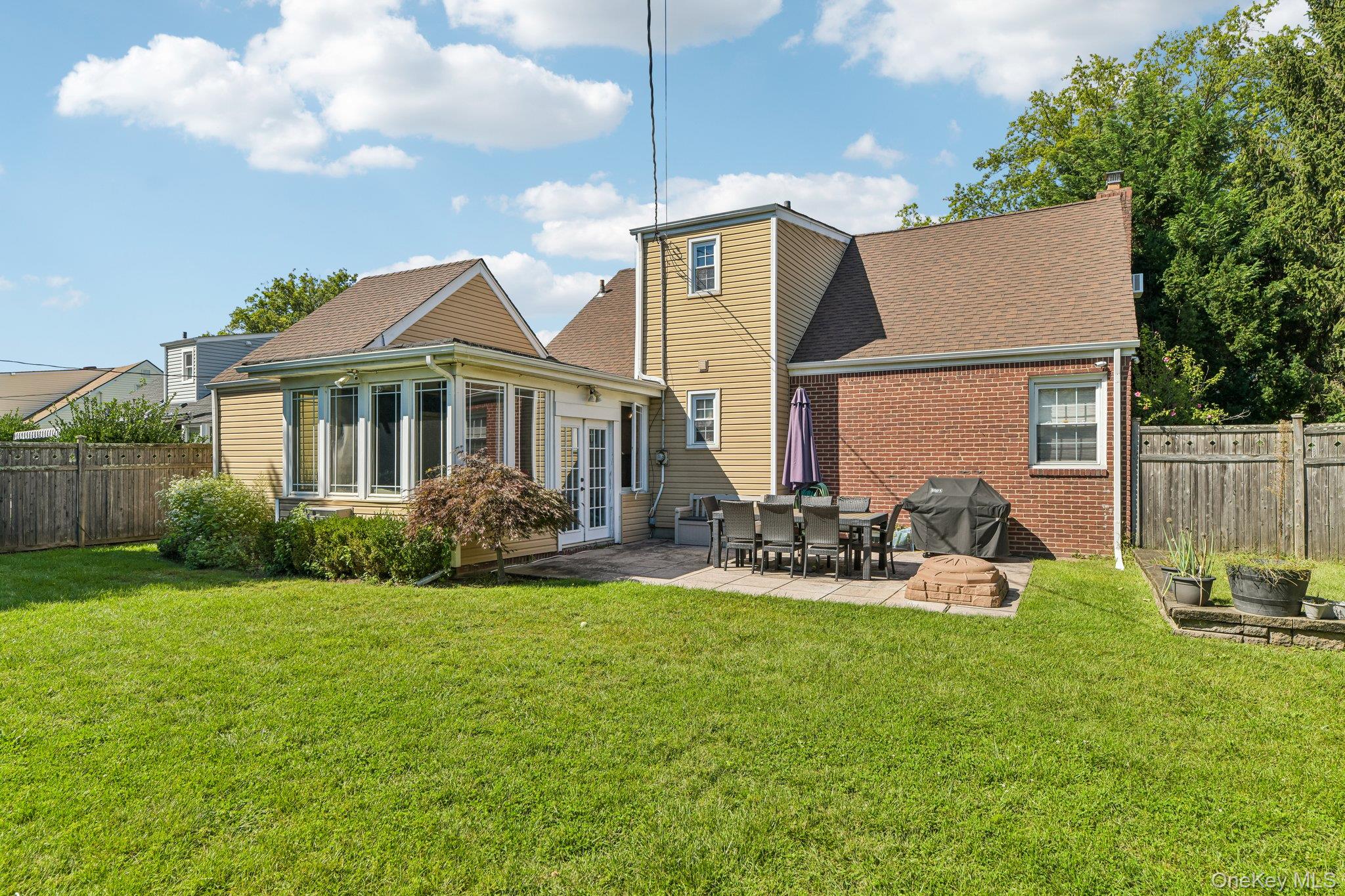666 Lakeview Avenue – For Sale photo 26
