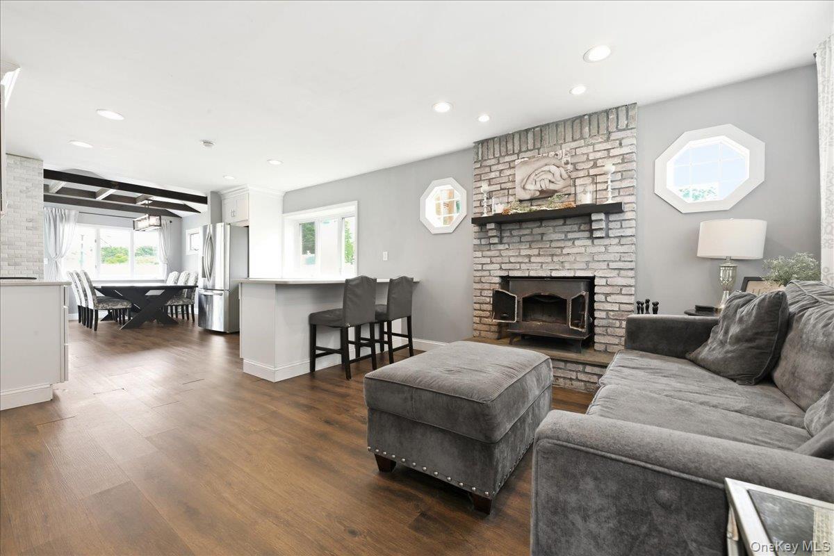 626 Central Avenue – For Sale photo 3