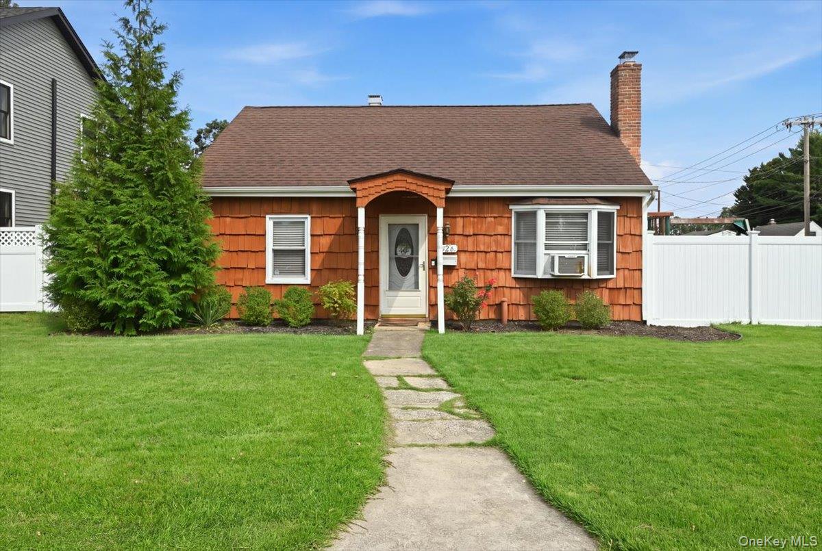 626 Central Avenue – For Sale