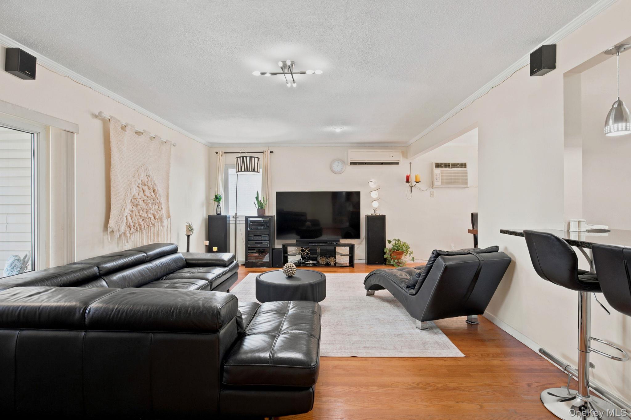 90 Joseph Street – For Sale photo 4