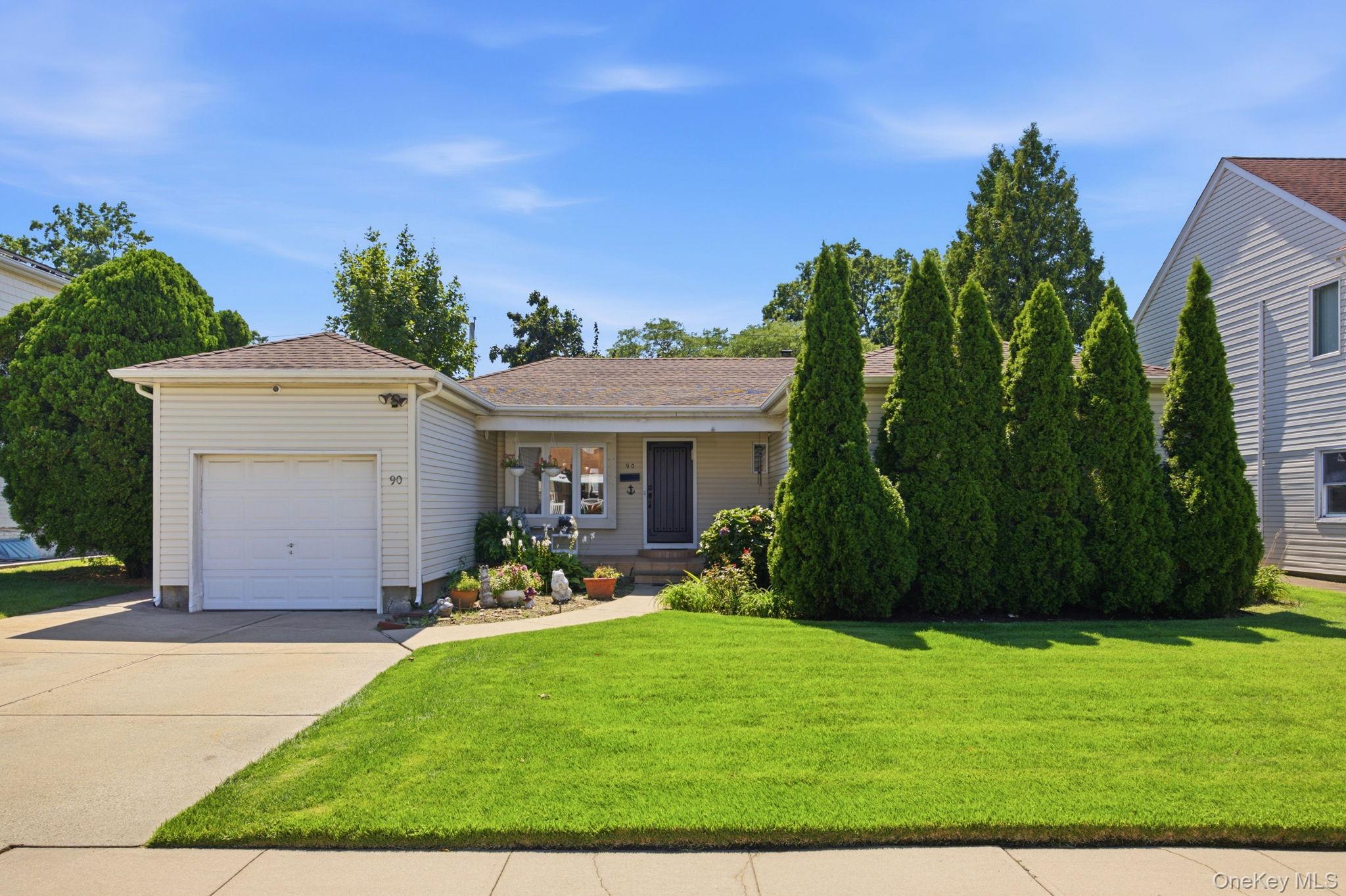 90 Joseph Street – For Sale
