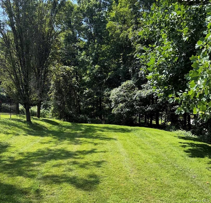 5 Candlewood Court – For Rent photo 4