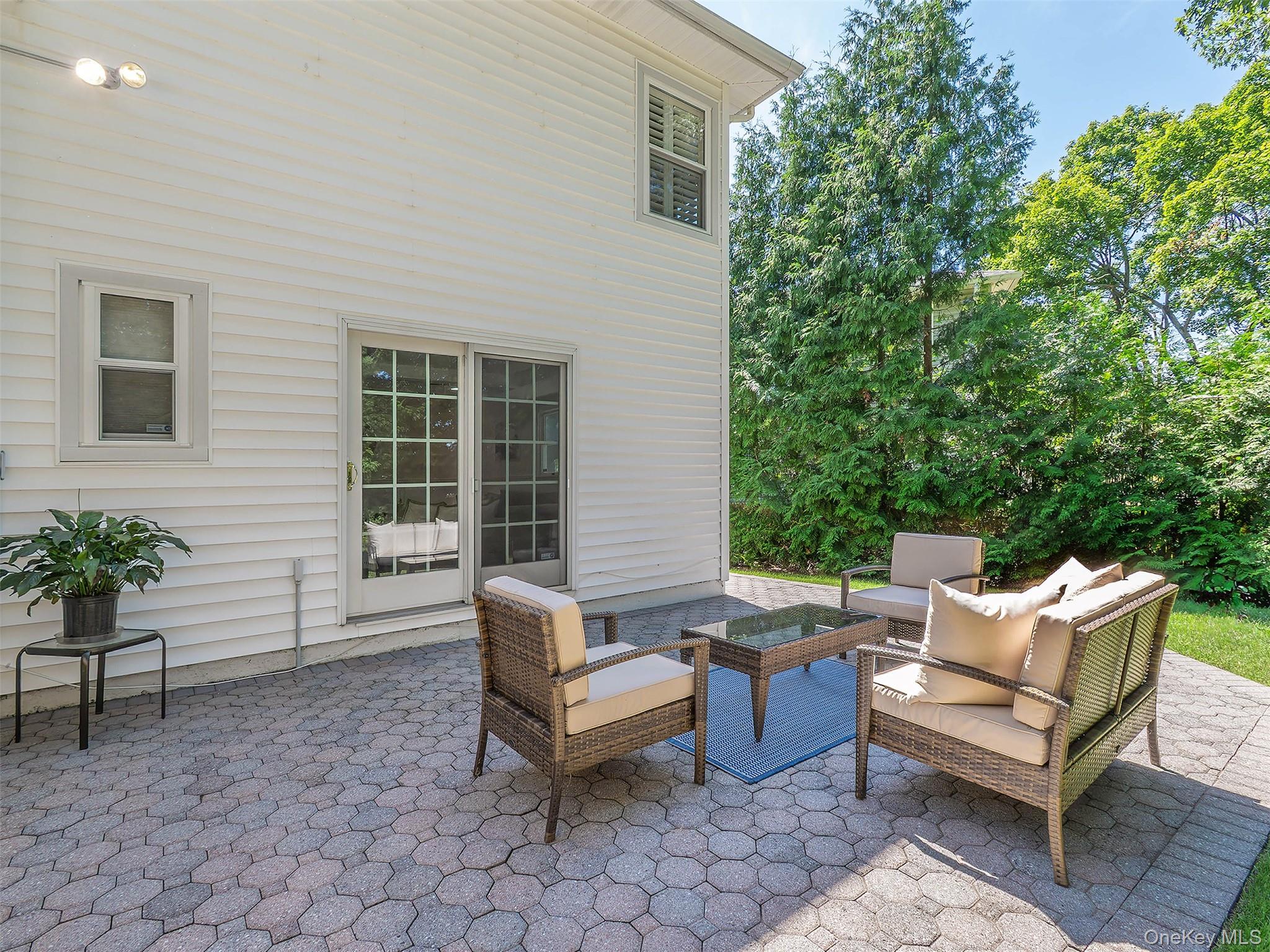 65 Essex Court – For Sale photo 17