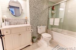 170 W Broadway, Unit 6G photo 4