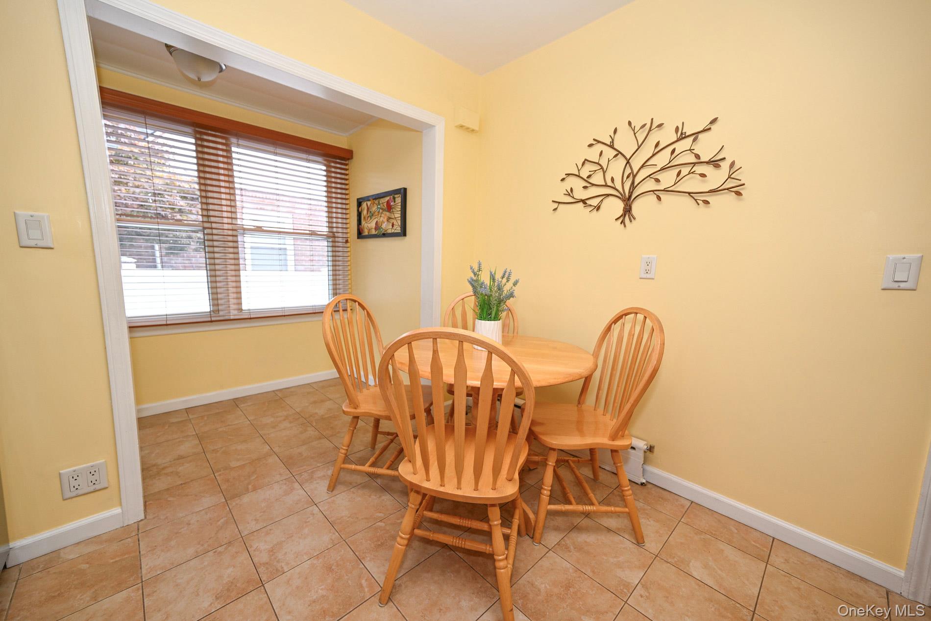 1073 Hancock Avenue – For Sale photo 13