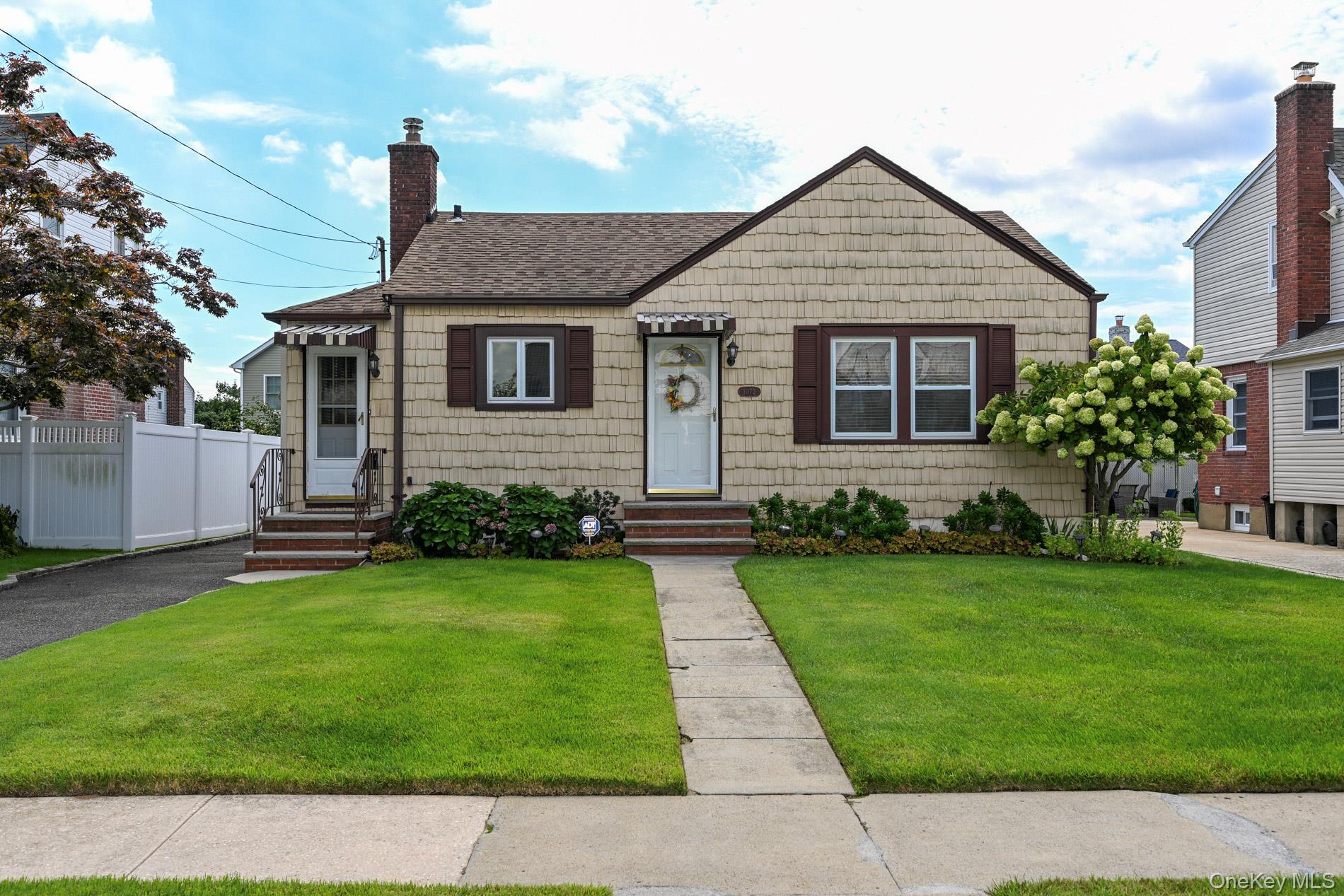 1073 Hancock Avenue – For Sale