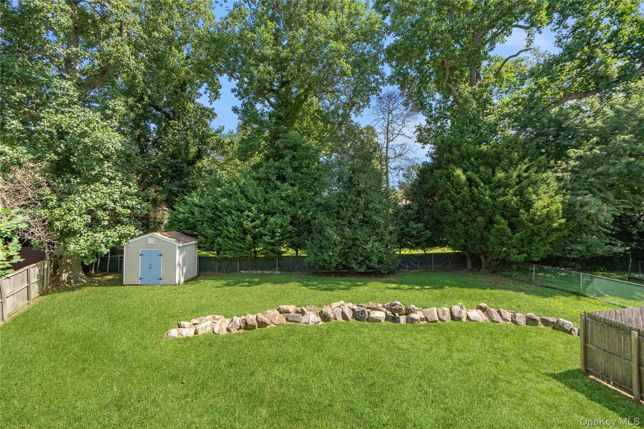 16 Westview Road – For Sale photo 38