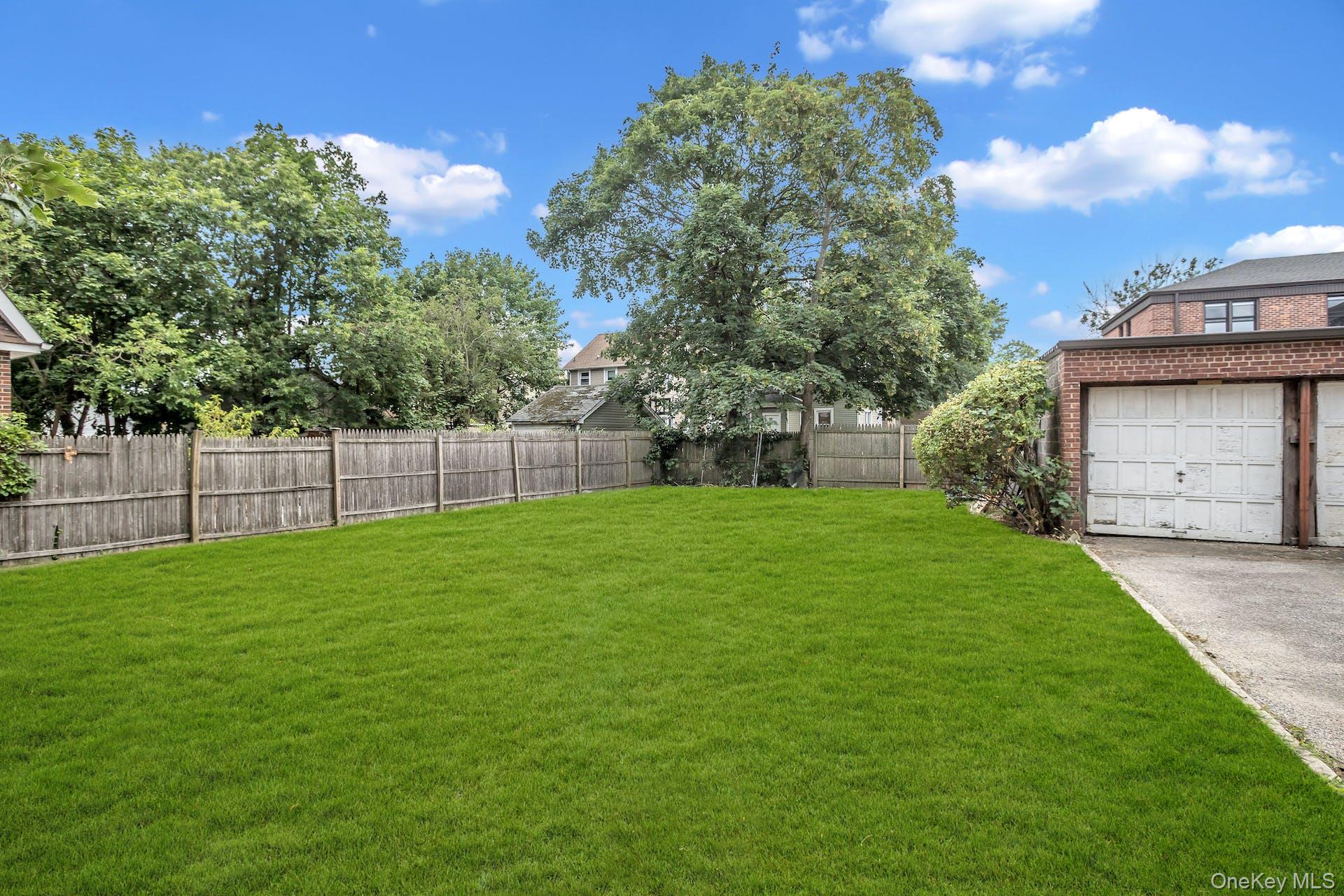 6 Brown Avenue, Unit A photo 17