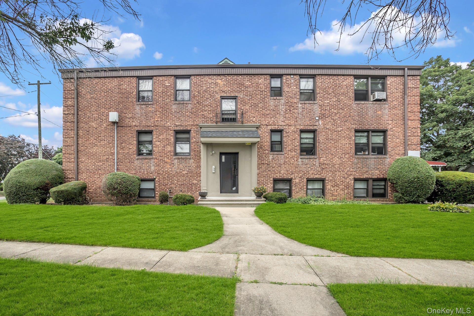 6 Brown Avenue, Unit A photo 16