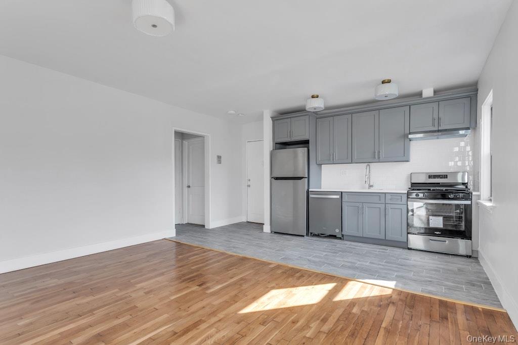 6 Brown Avenue, Unit A photo 7