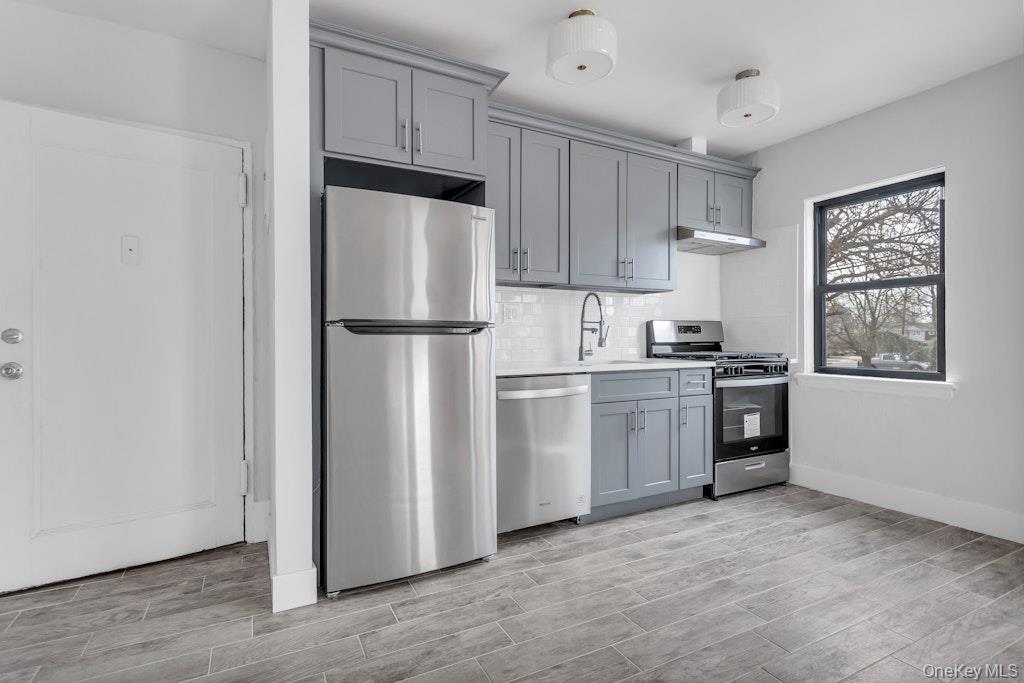 6 Brown Avenue, Unit A photo 2