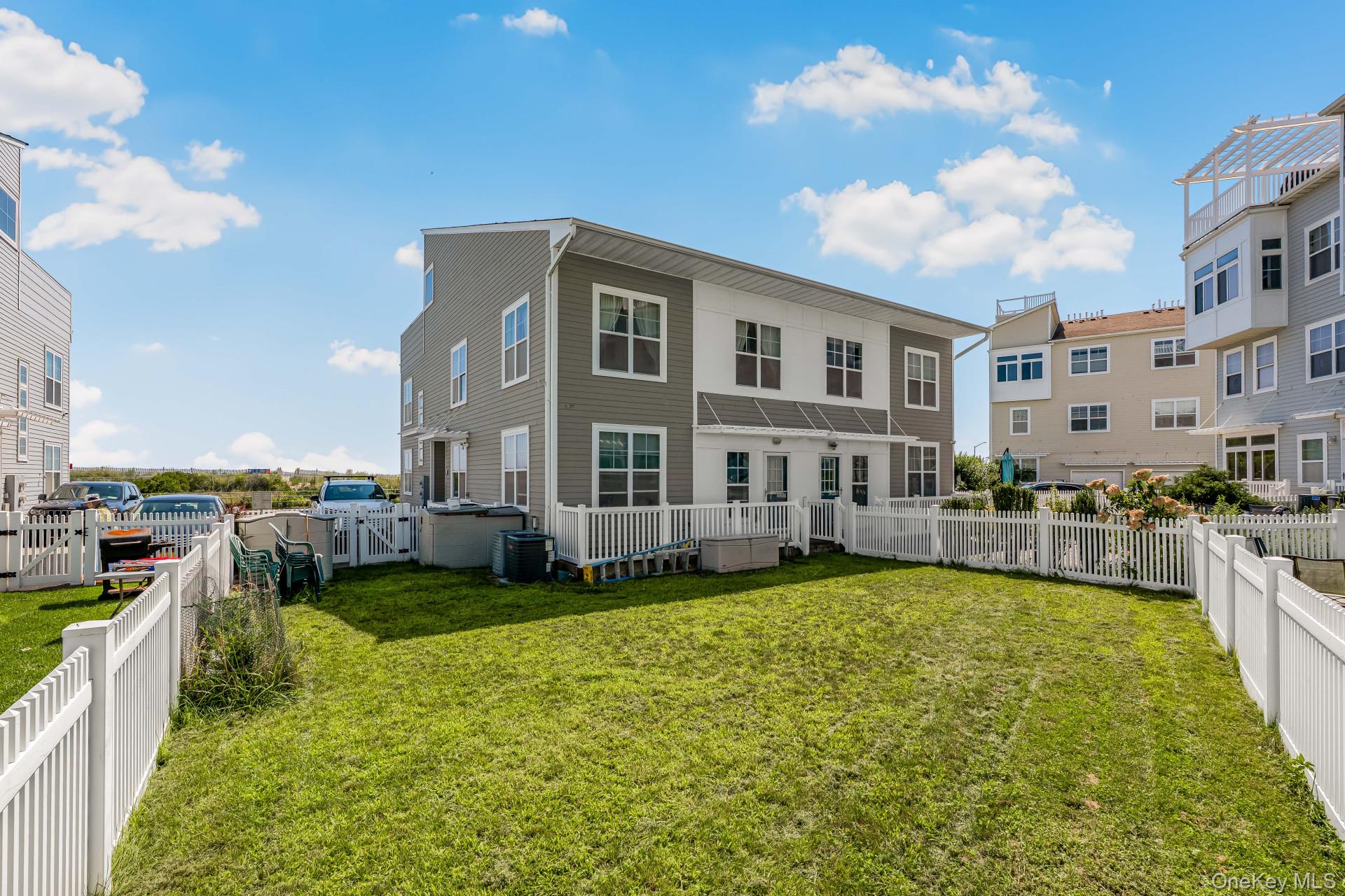 7110 Beach Front Road – For Sale photo 10
