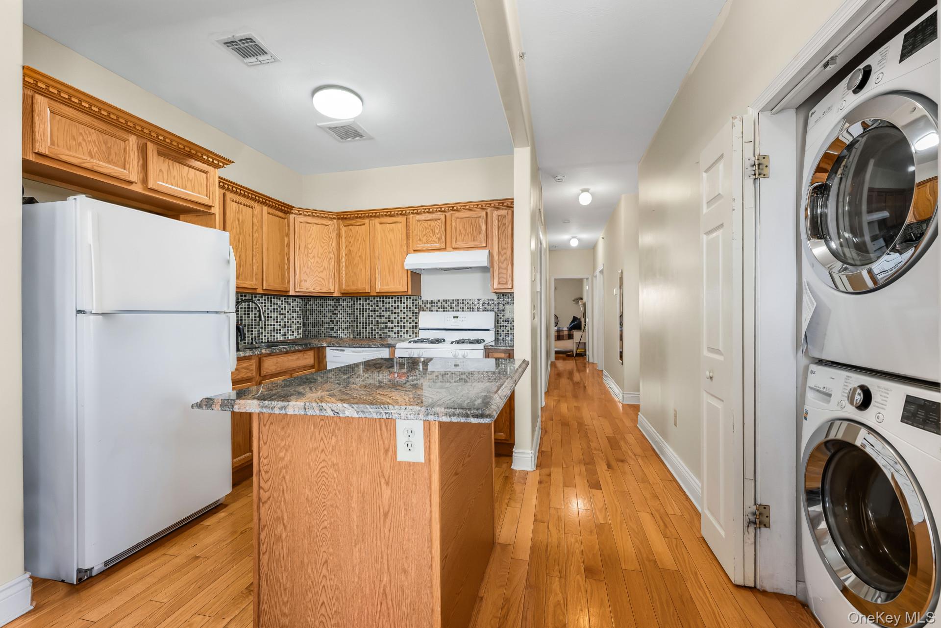 7110 Beach Front Road – For Sale photo 15
