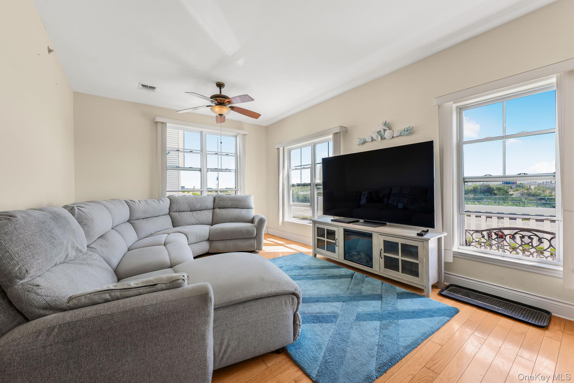 7110 Beach Front Road – For Sale photo 14