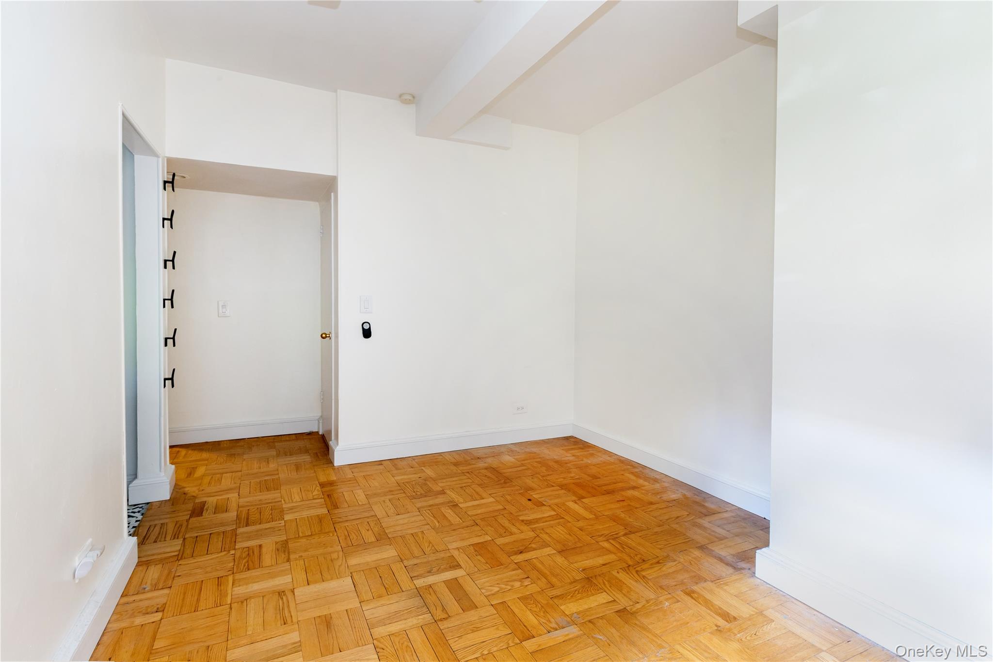 3215 Arlington Avenue, Unit 1G photo 6