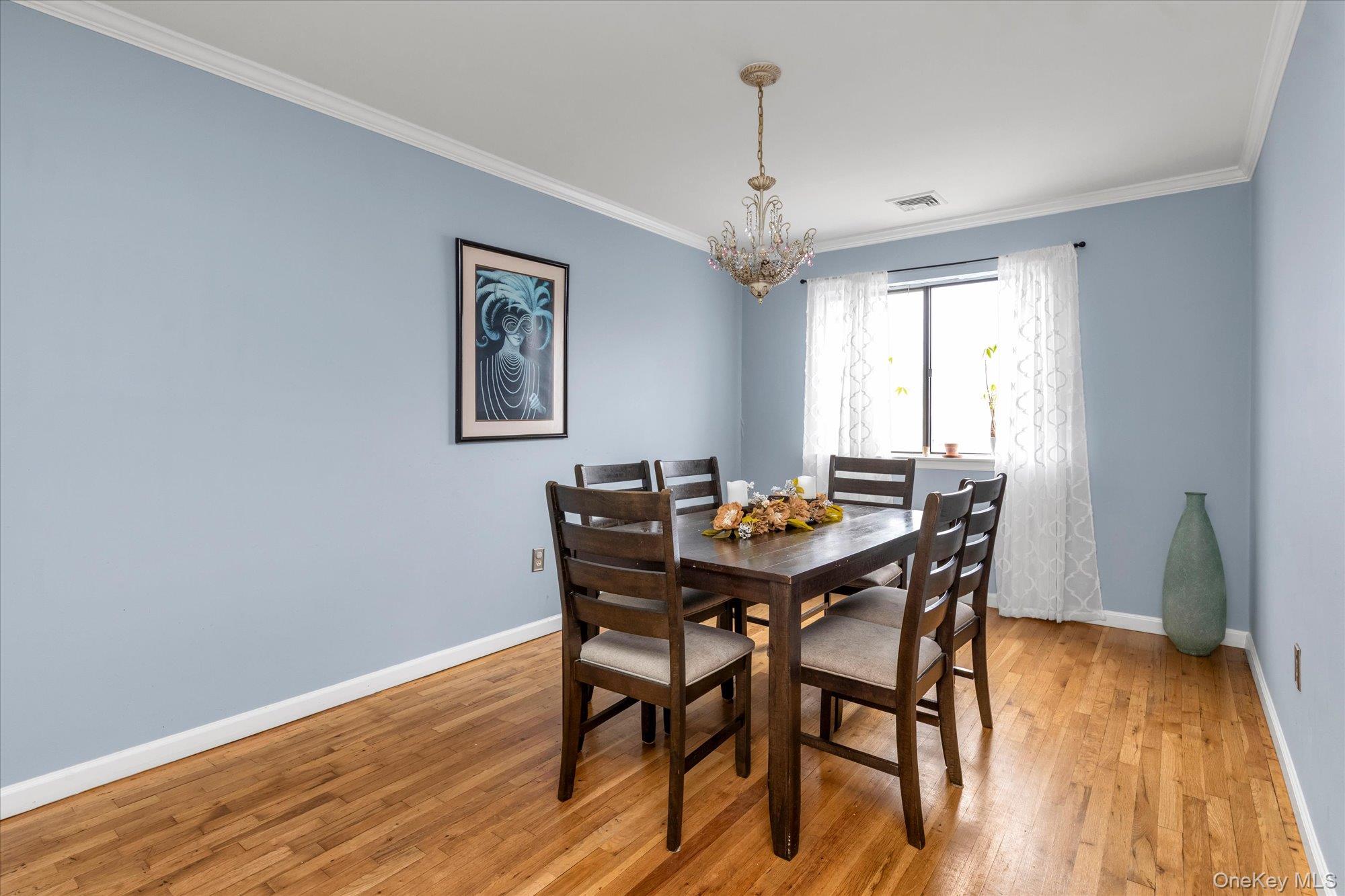 88 E Valley Stream Boulevard, Unit 6 photo 11