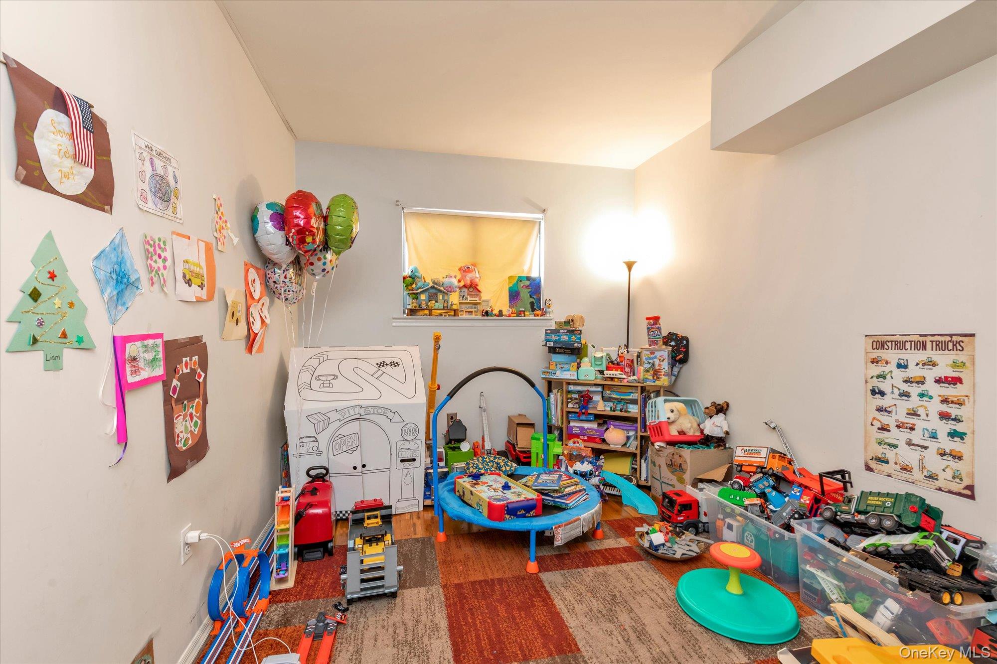 88 E Valley Stream Boulevard, Unit 6 photo 16