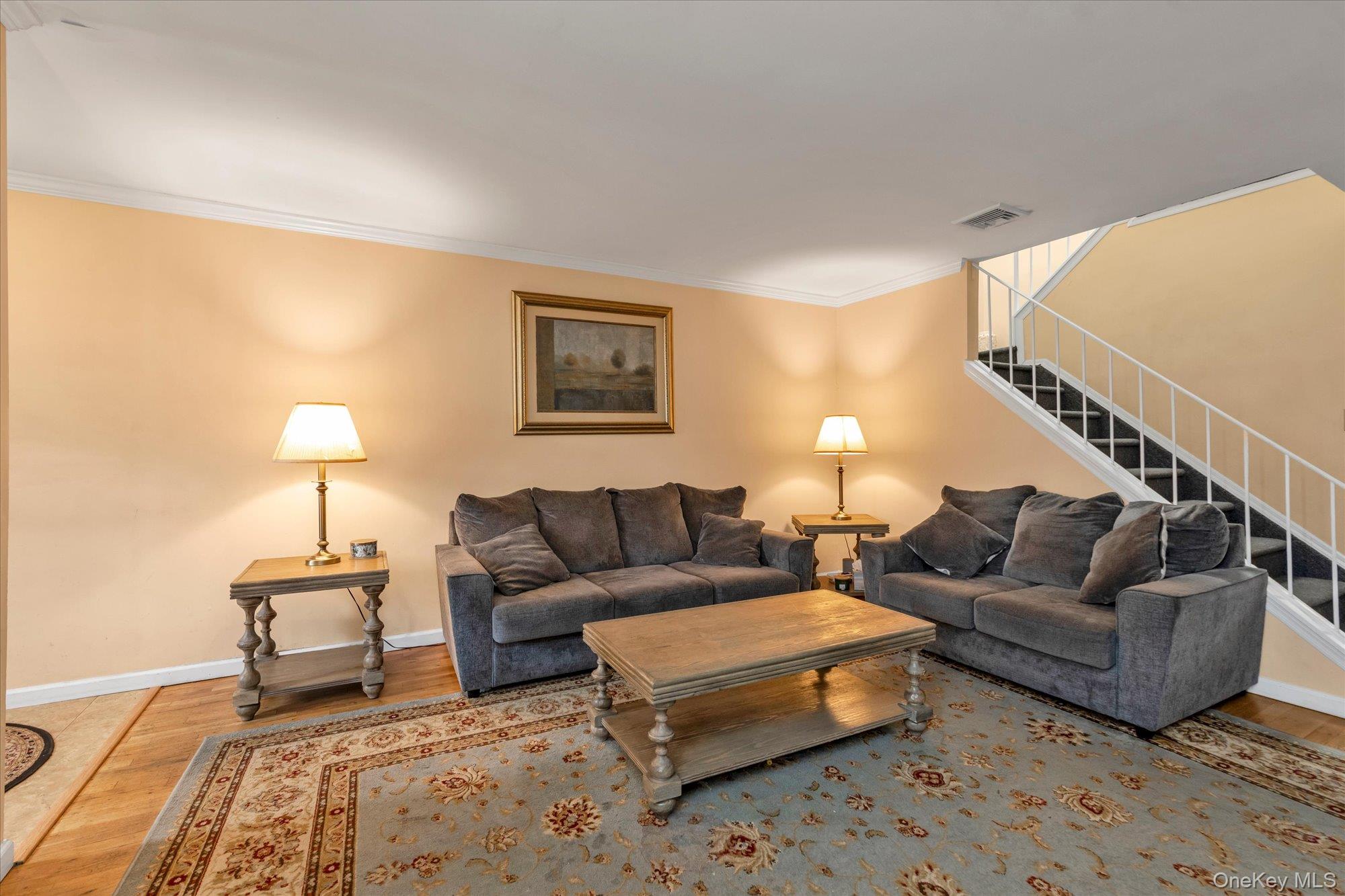 88 E Valley Stream Boulevard, Unit 6 photo 6
