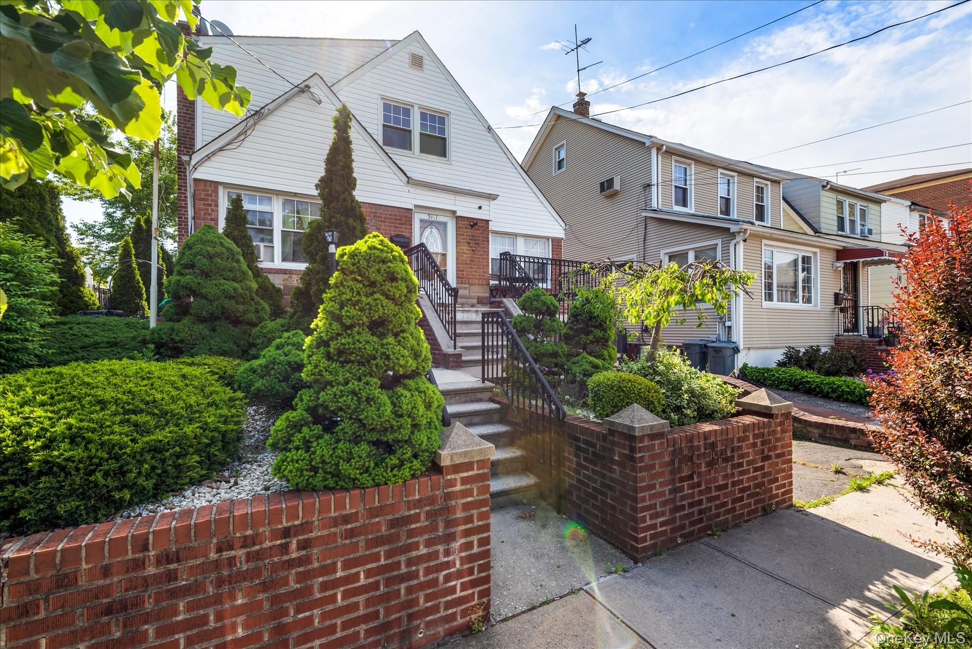 59-11 157th Street, Unit 2 photo 3