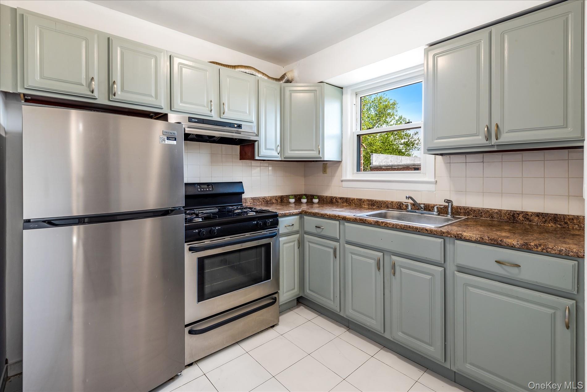 59-11 157th Street, Unit 2 photo 6