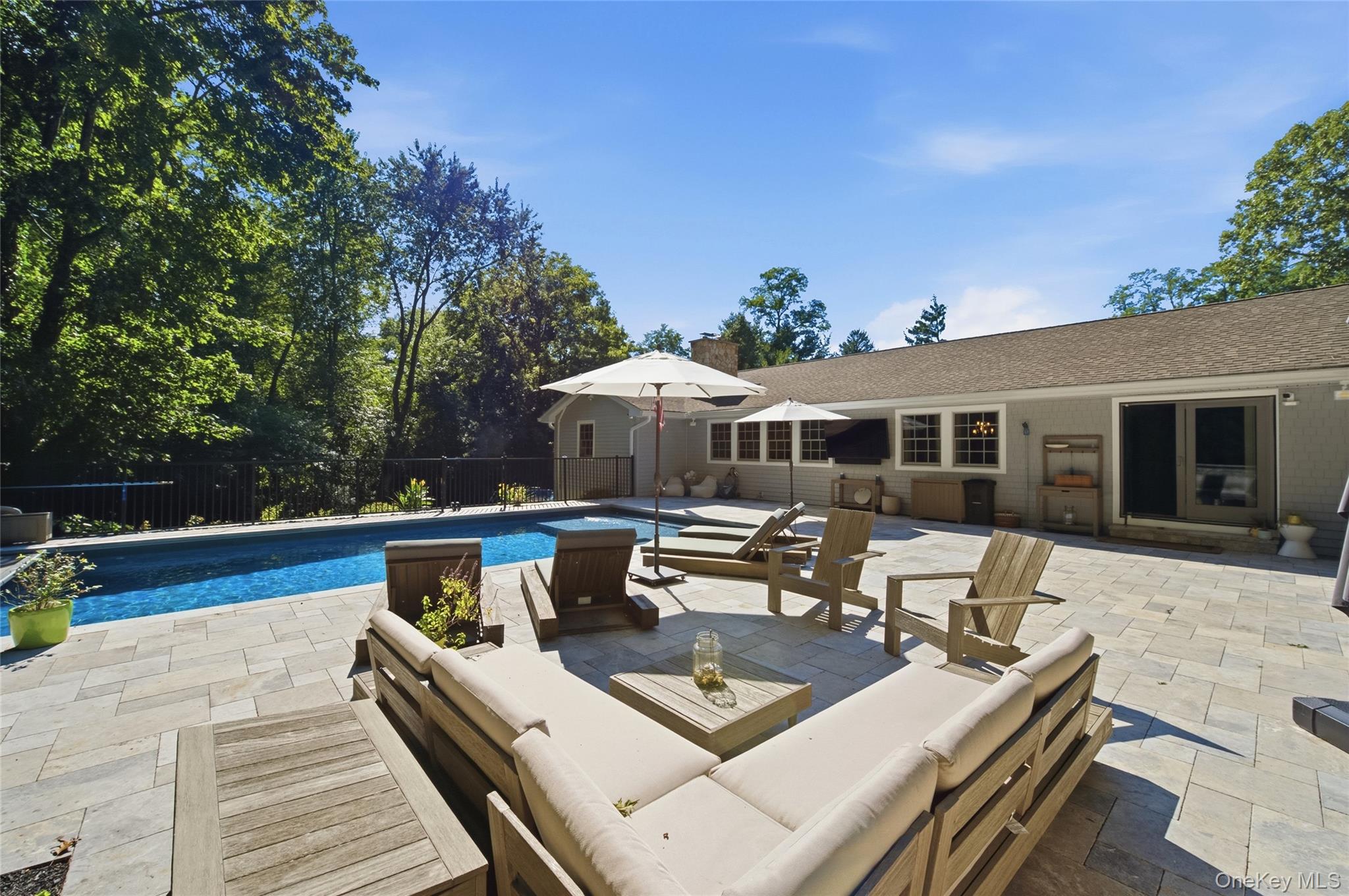 30 Cove Road – For Sale photo 28