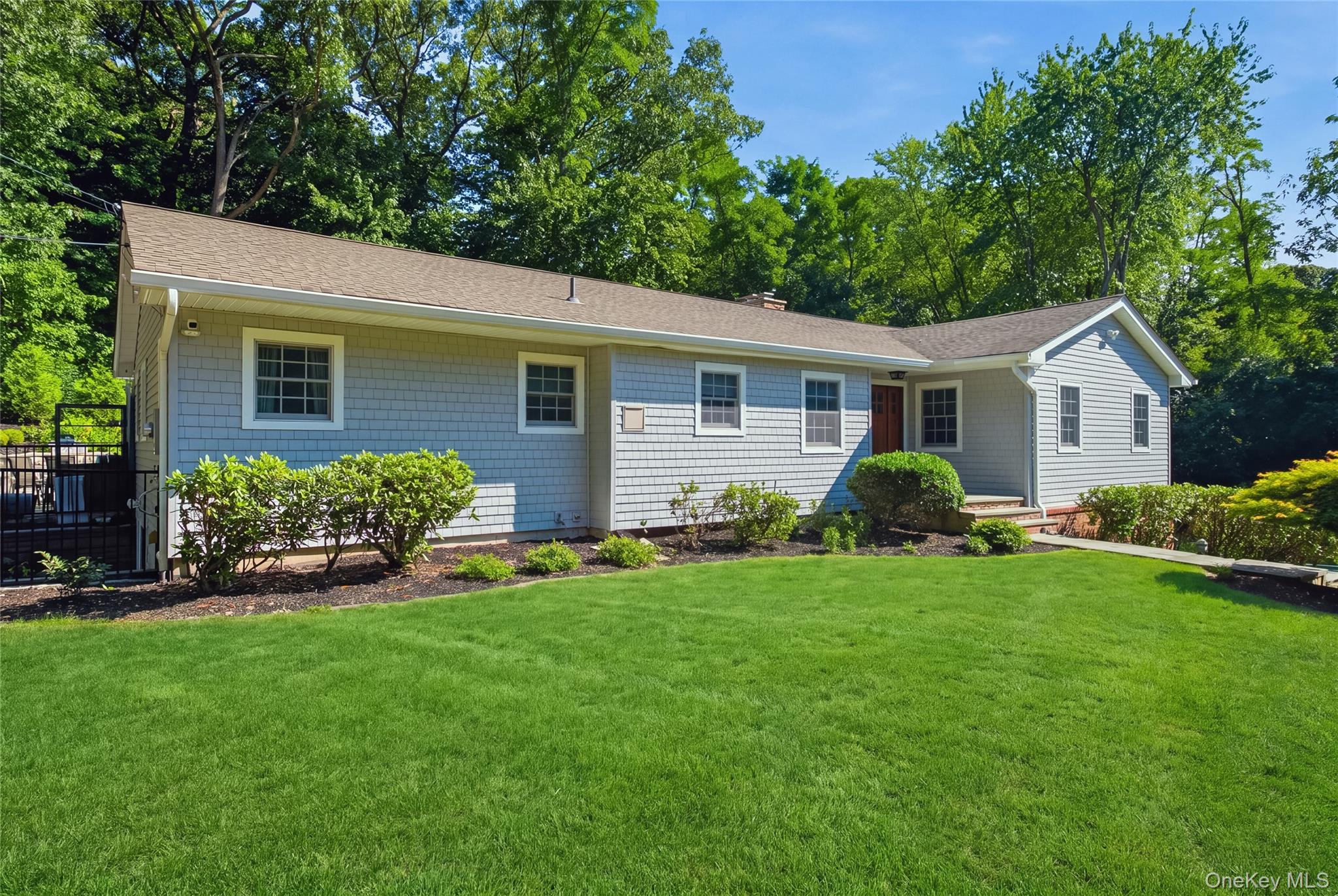 30 Cove Road – For Sale photo 2