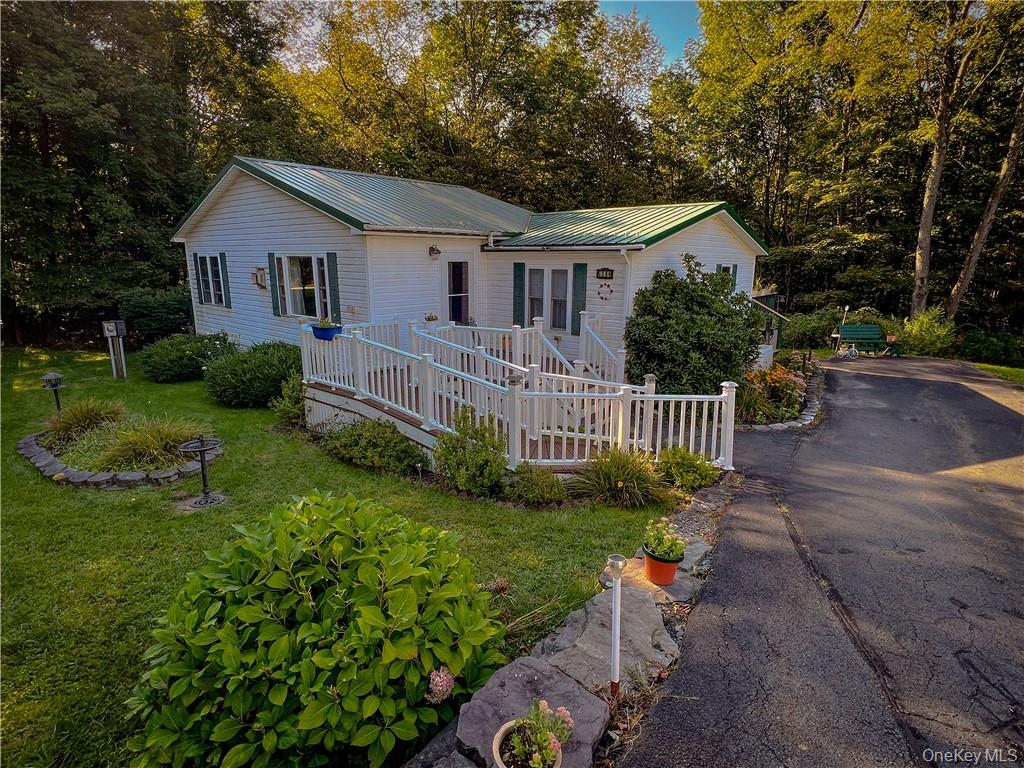 6384 County Hwy 28 – For Sale photo 2