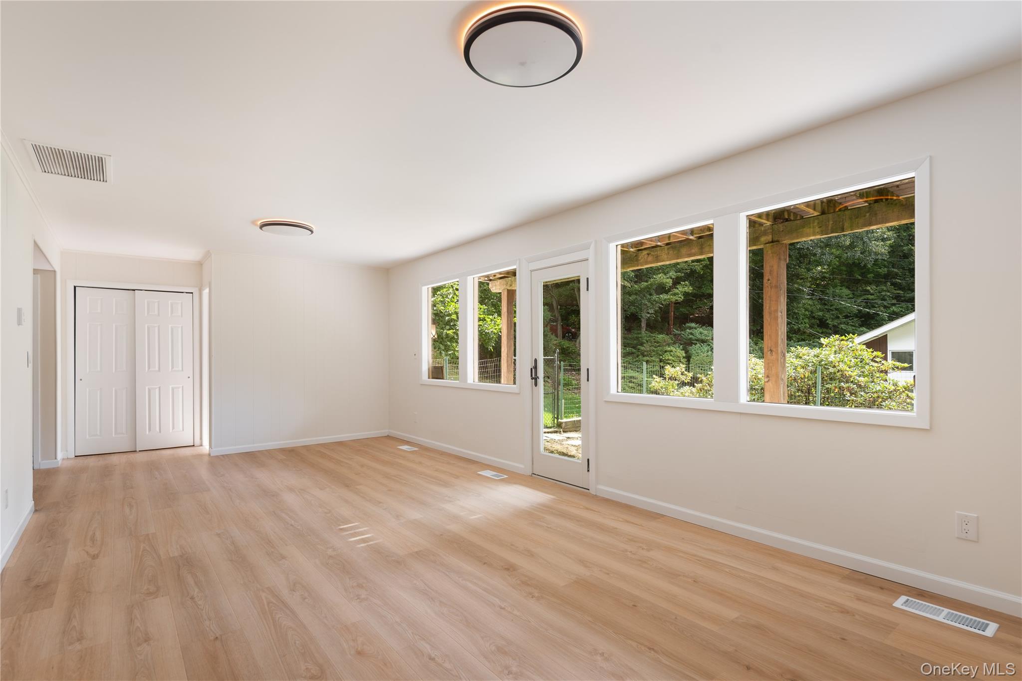 94 Todd Lane – For Sale photo 22