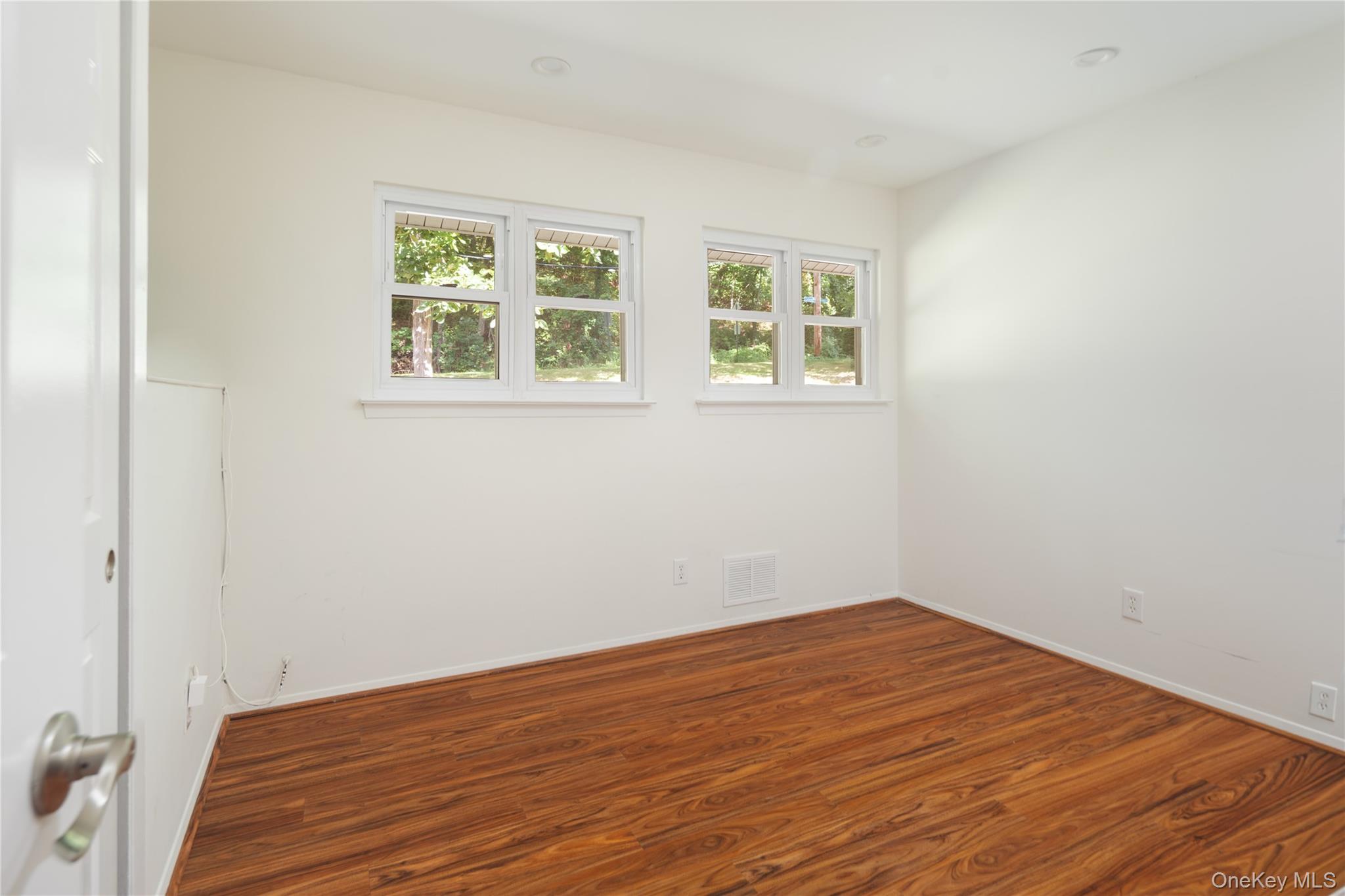 94 Todd Lane – For Sale photo 20