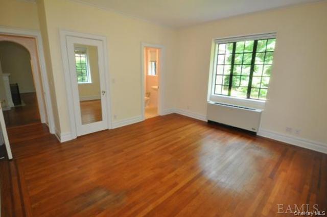155 Garth Road, Unit 1F photo 11