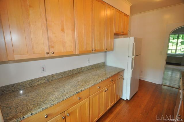 155 Garth Road, Unit 1F photo 8