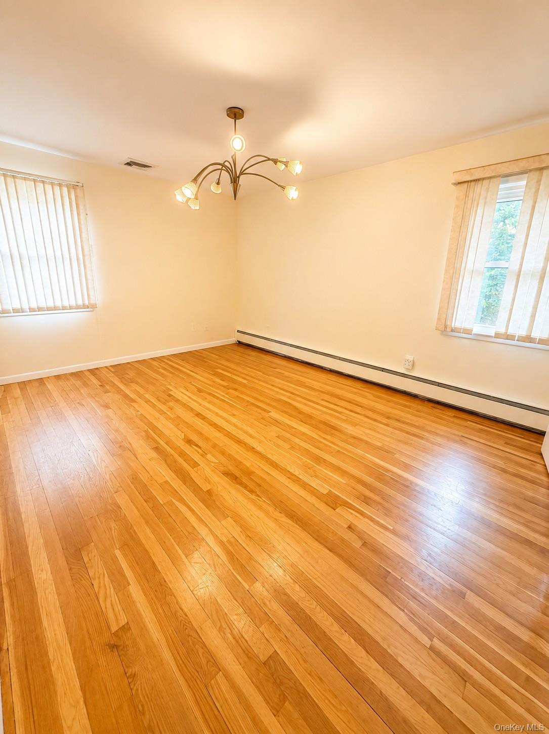 7 Pine Street – For Rent photo 9