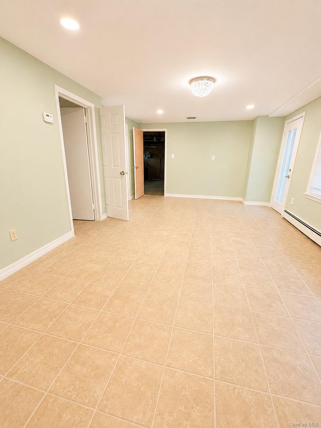 7 Pine Street – For Rent photo 11
