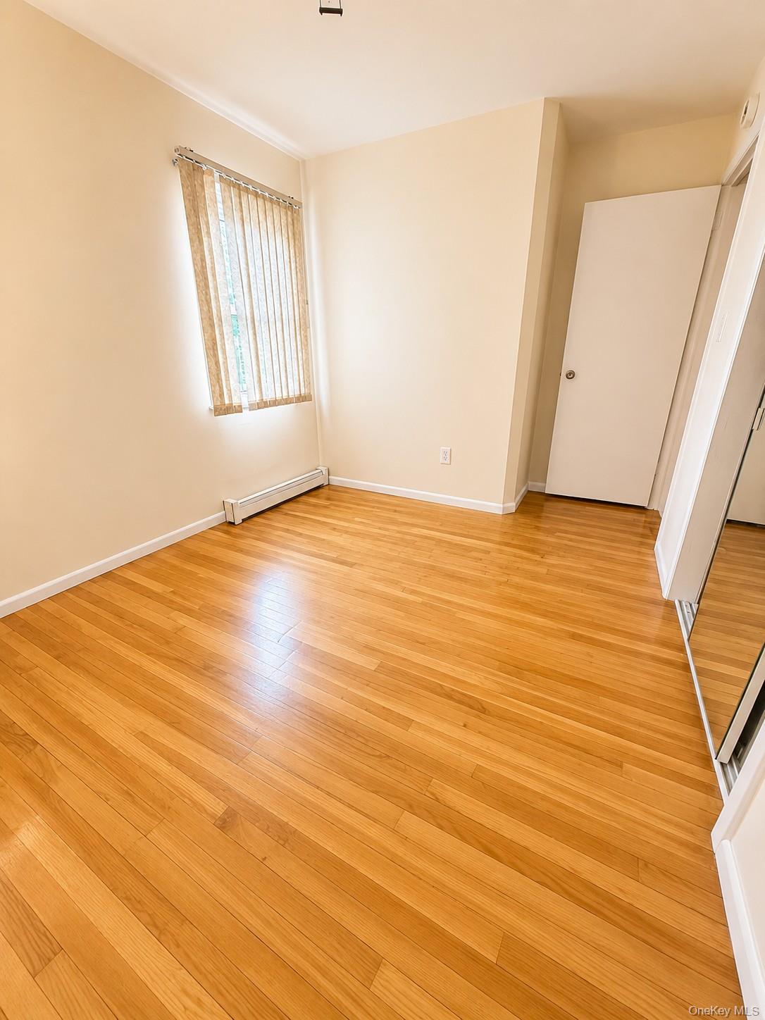 7 Pine Street – For Rent photo 10