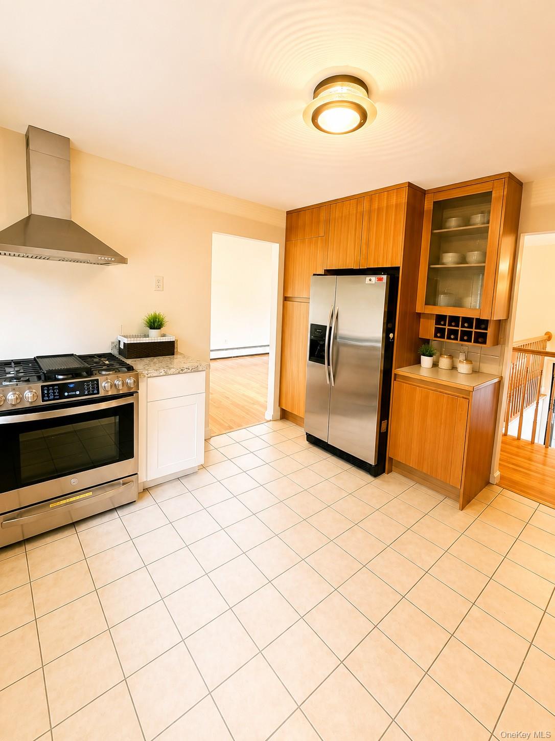 7 Pine Street – For Rent photo 6