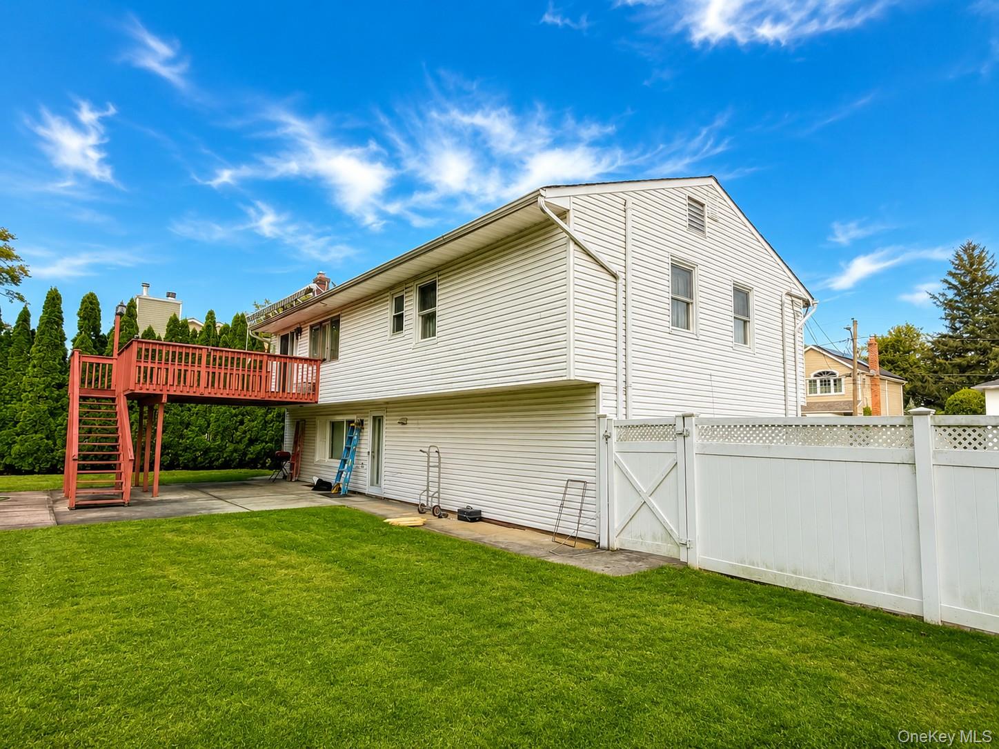 7 Pine Street – For Rent photo 2