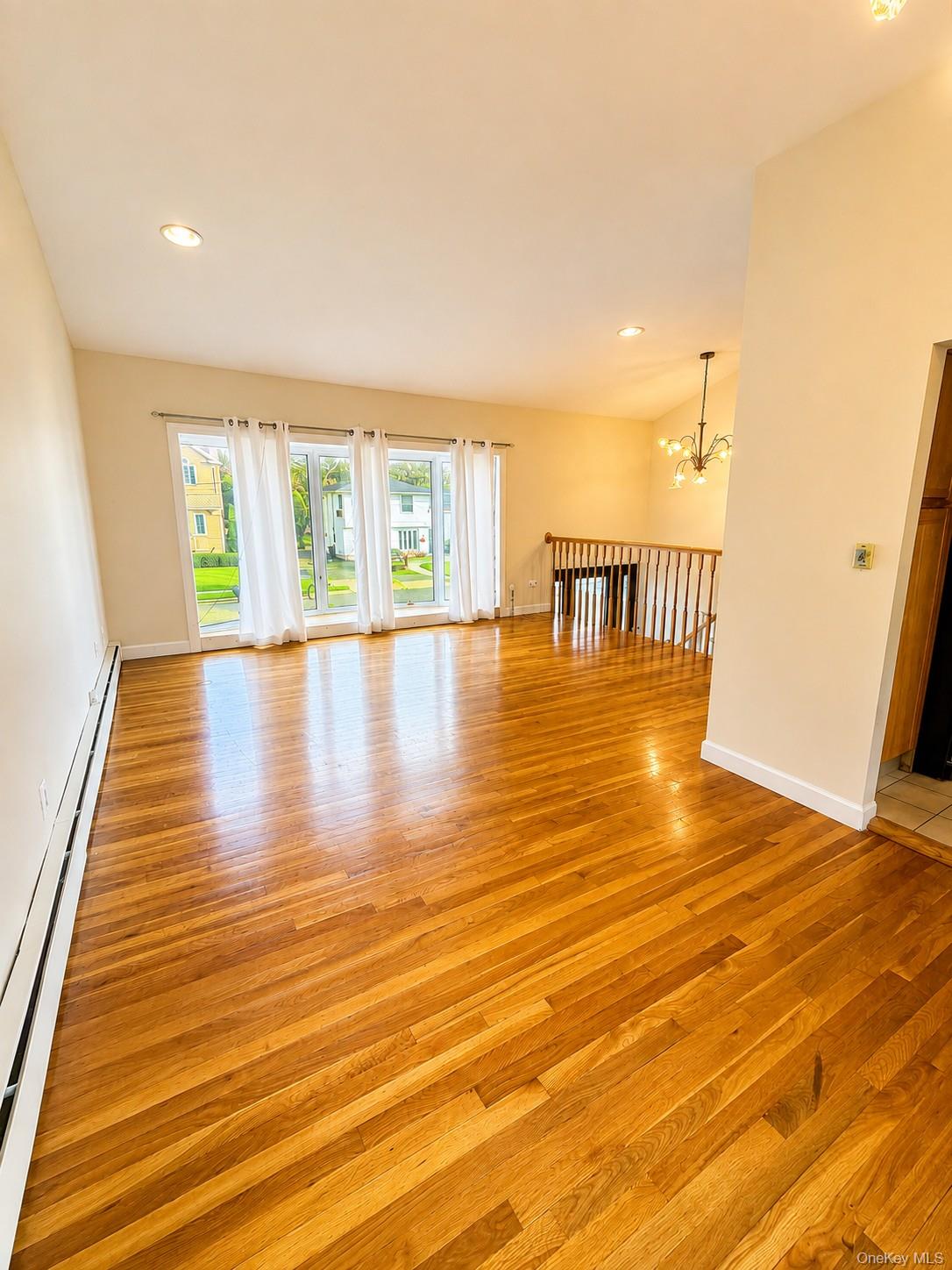 7 Pine Street – For Rent photo 3