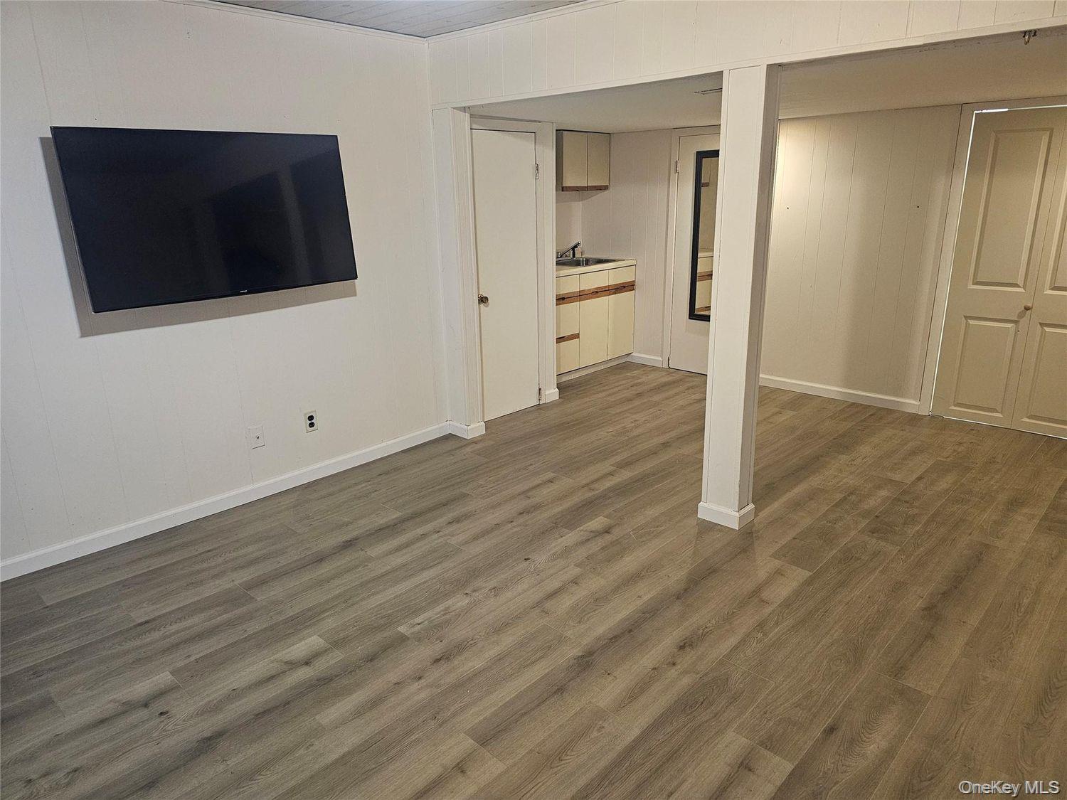 22 Chase Commons – For Sale photo 16