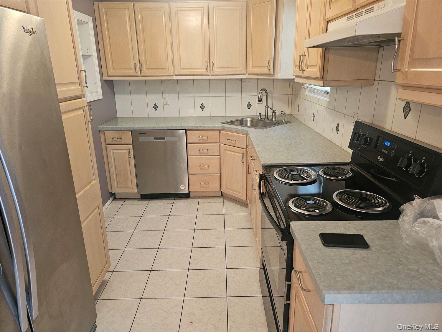 22 Chase Commons – For Sale photo 7