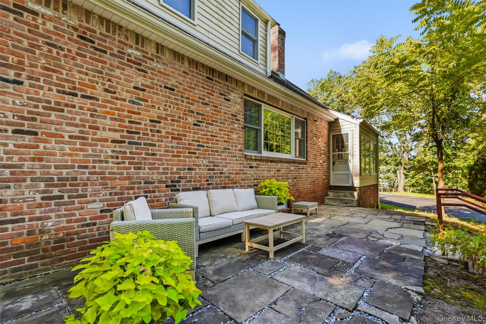 18 Laurel Road – For Sale photo 44