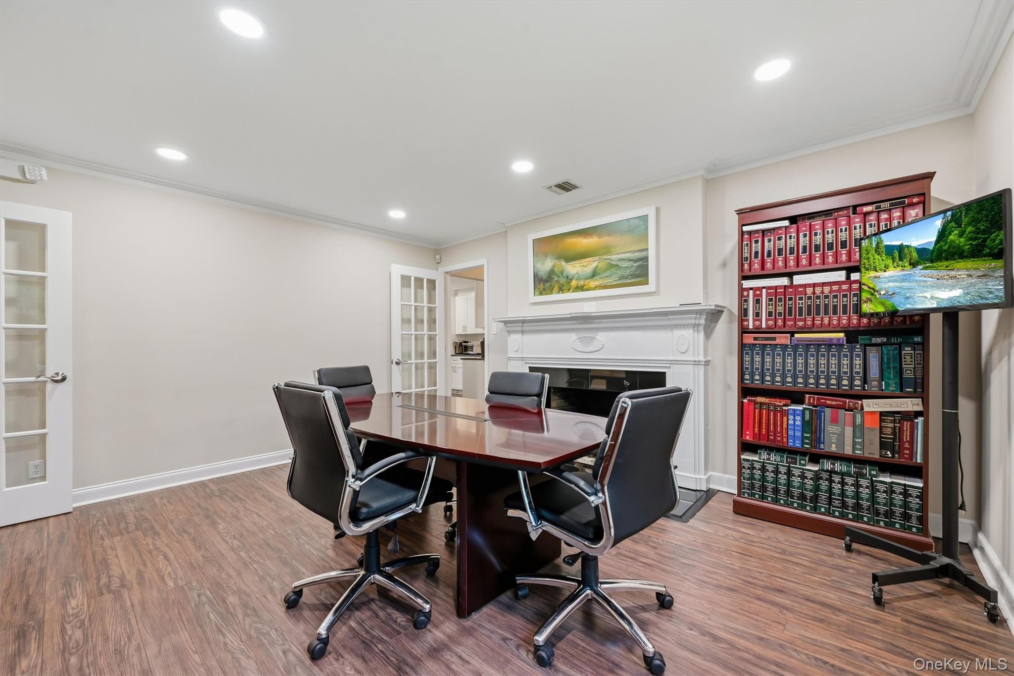 18 Laurel Road – For Sale photo 12