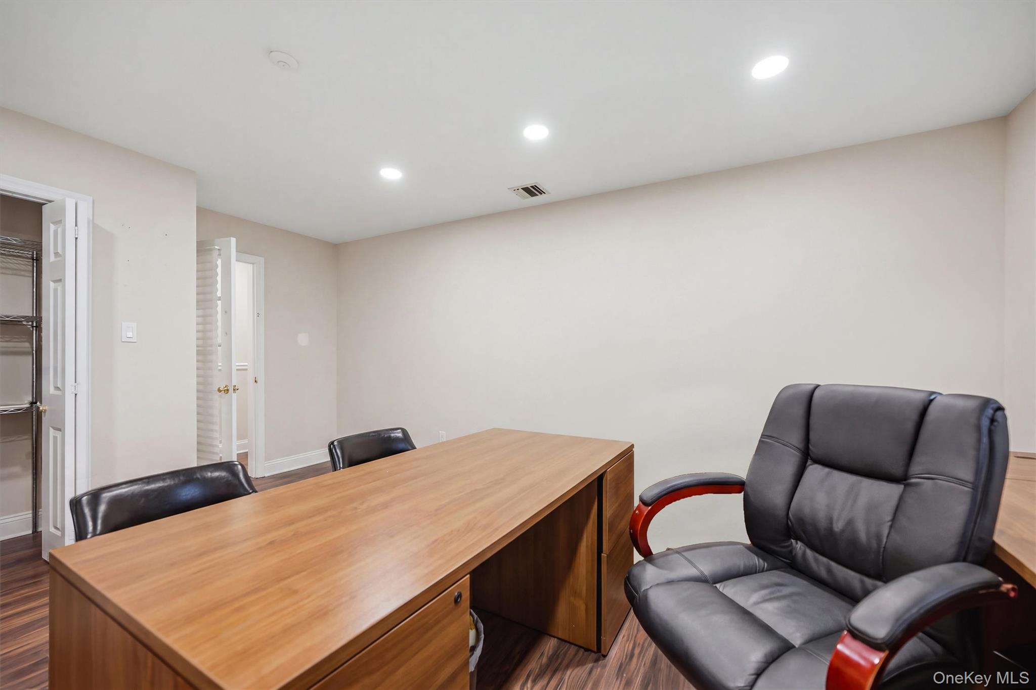 18 Laurel Road – For Sale photo 18