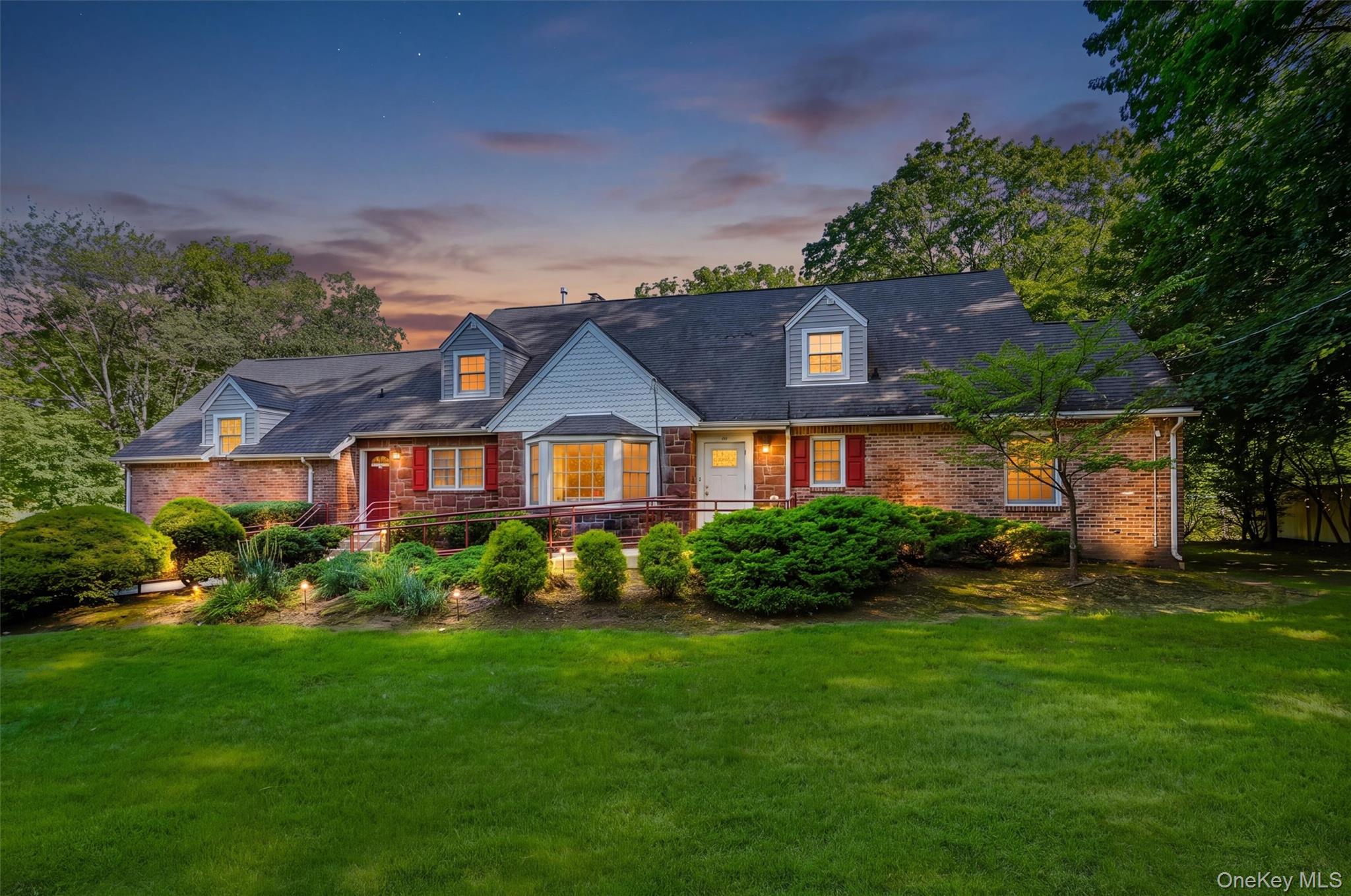 18 Laurel Road – For Sale
