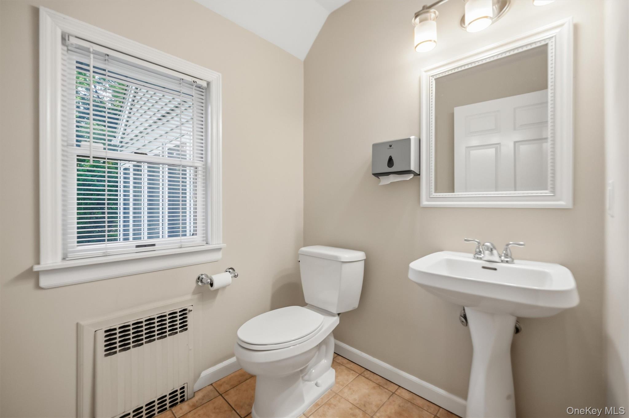 18 Laurel Road – For Sale photo 16
